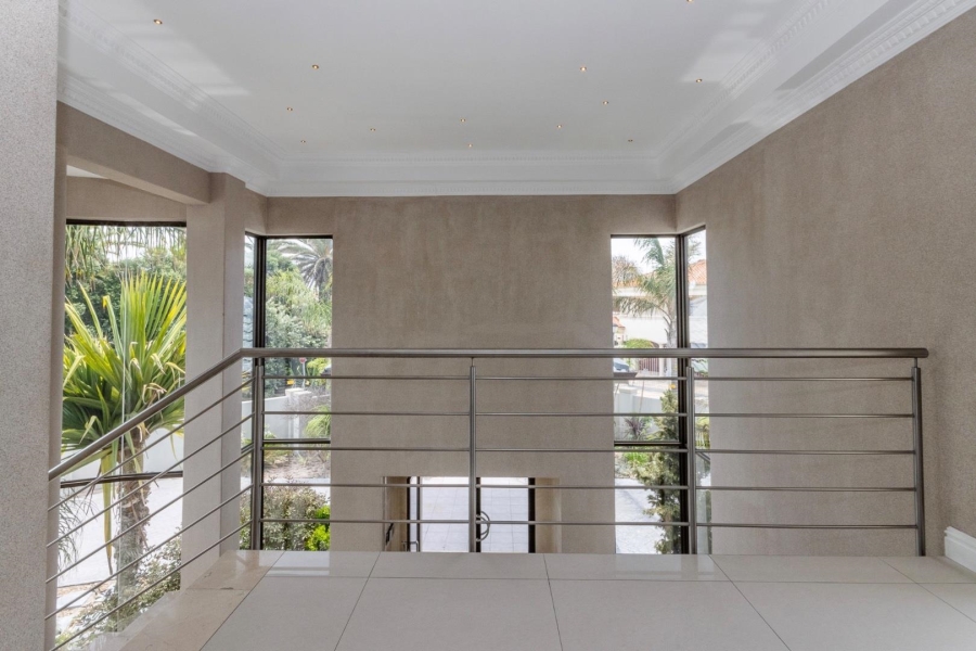 5 Bedroom Property for Sale in Sunset Beach Western Cape